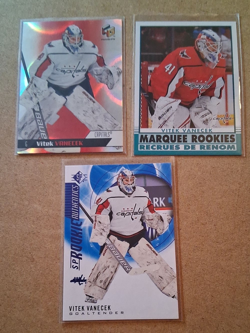 Washington Capitals Vitek Vanecek Hockey Cards